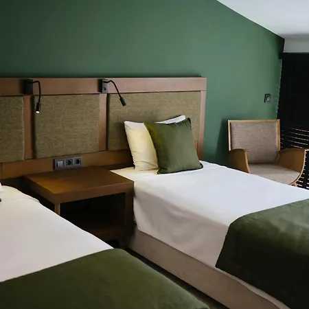 West House Exclusive Hotel *