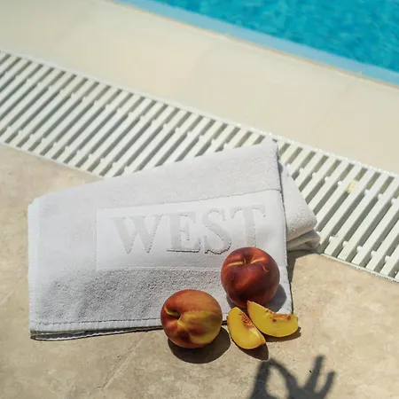 Hotel West House Exclusive
