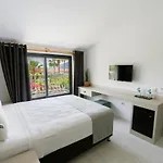 West House Exclusive מלון גוג'ק