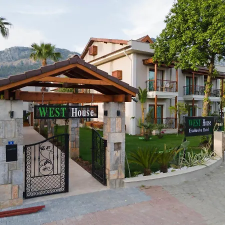 West House Exclusive Hotel *