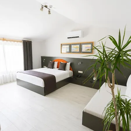 West House Exclusive Hotel