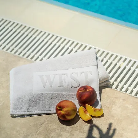 Hotel West House Exclusive