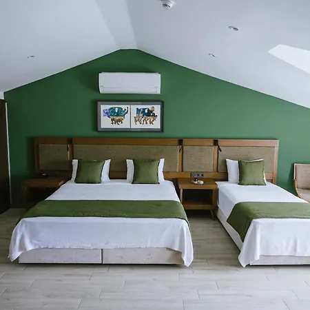 Hotel West House Exclusive *