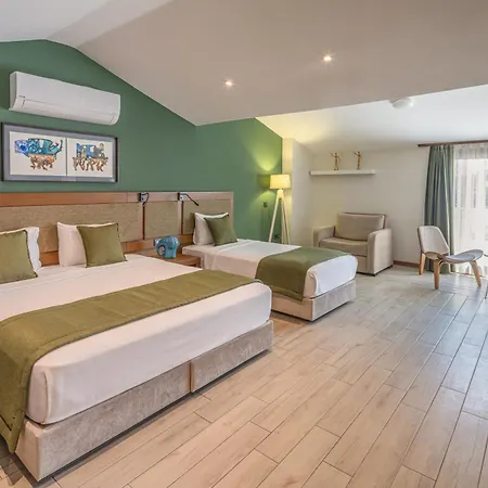 West House Exclusive فندق غوجيك