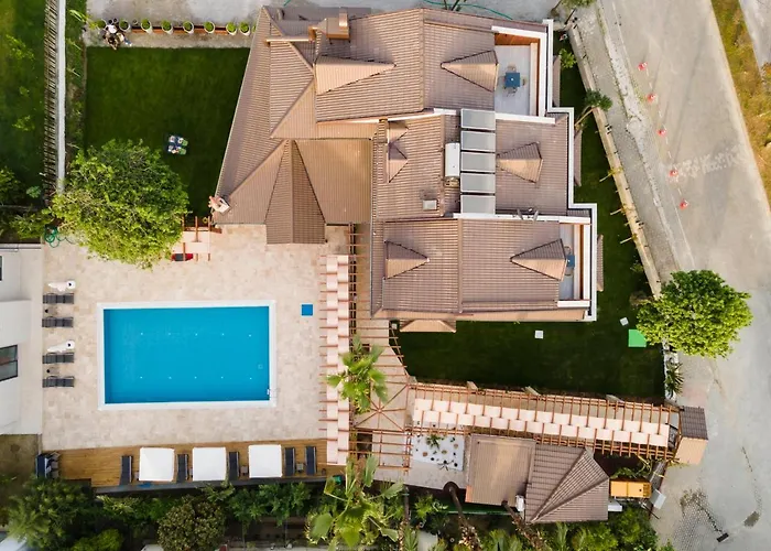 West House Exclusive *