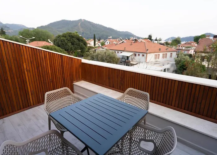 West House Exclusive Hotell *